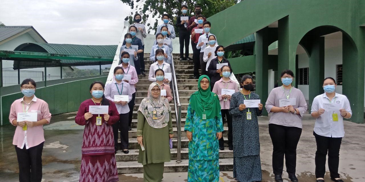 2020 Group Photo.jpg